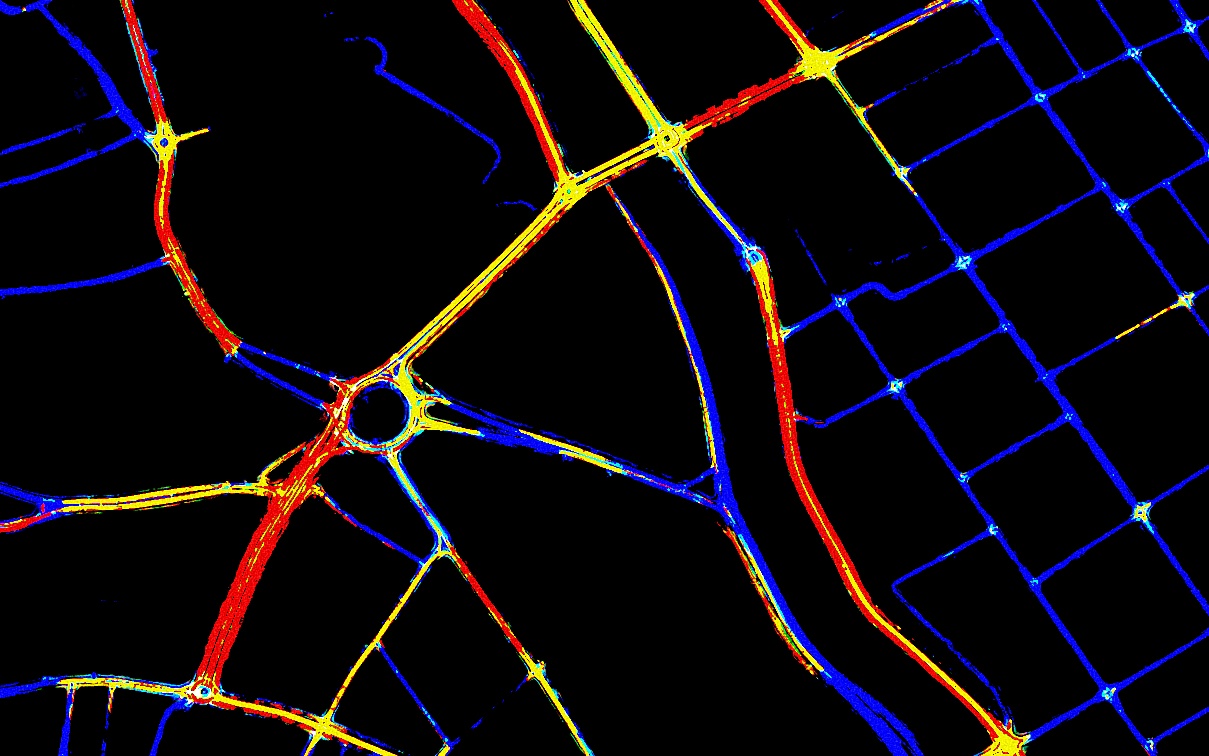 Same simulated corridor under Floway Core coordination, with shorter bottlenecks and more balanced flow.